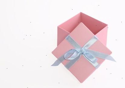 Hoe maak je een dagboek doos te maken voor een baby cadeau