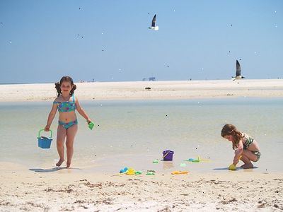 Hoe om kinderen te vermaken op het strand. Plan uw strandvakantie met de kinderen.